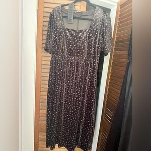 Disturbia woe midi dress